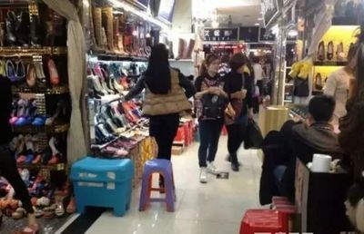 霓裳背后的江湖 中国服装批发市场的生存百态